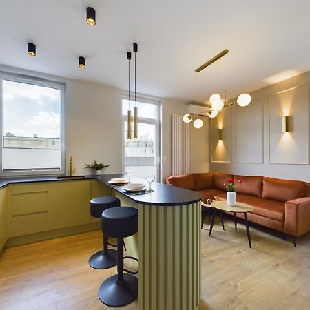 City Center Apartments Hoza By Noclegi Renters Varsovie Extérieur photo